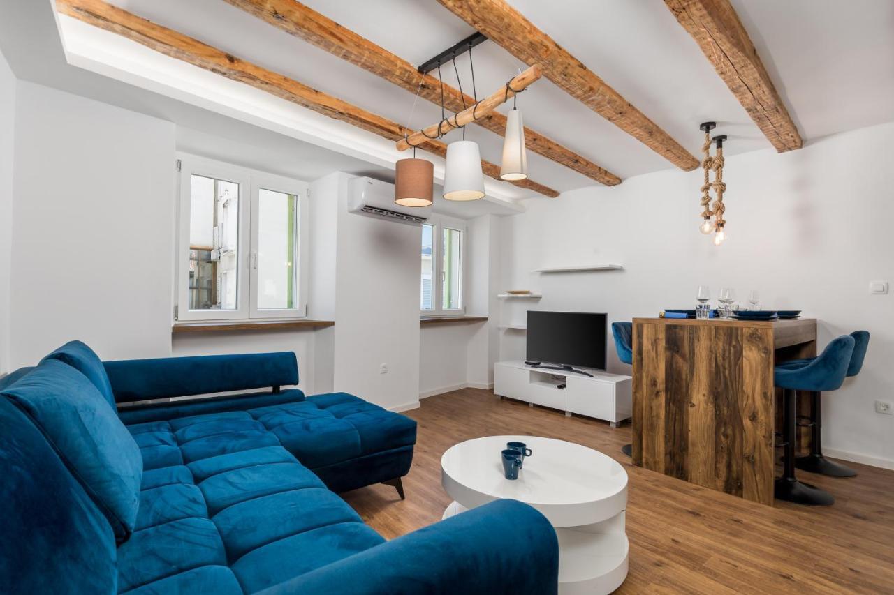 Central Apartments Dalmatina Риека Экстерьер фото